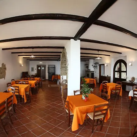 Agriturismo Sant'arcangelo Gasthof Perdifumo